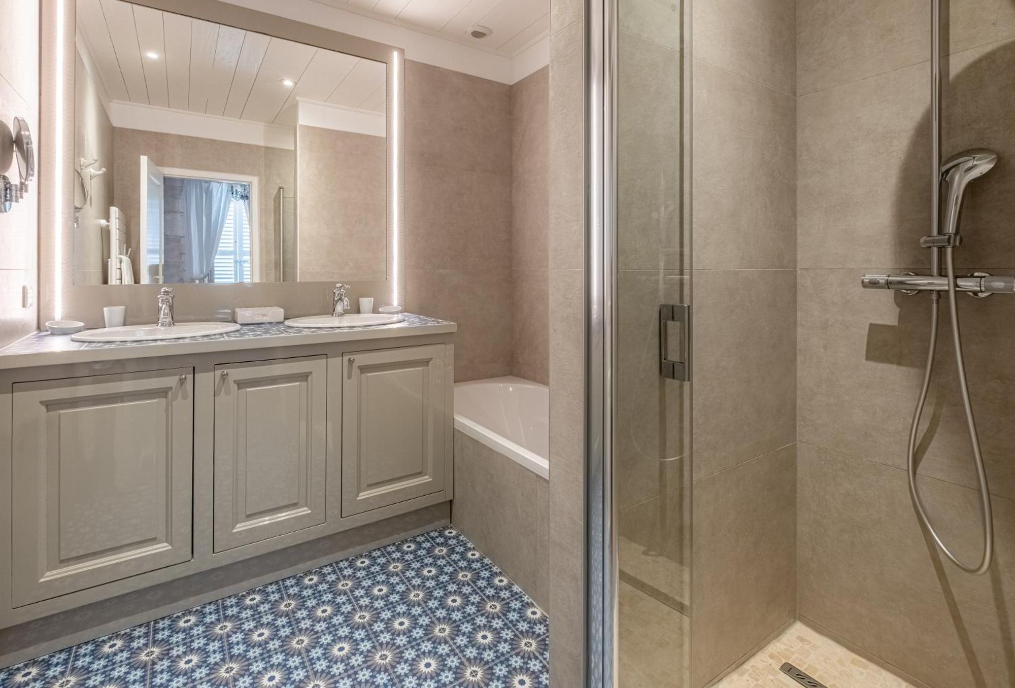 Hotel La Baronnie & - Teritoria 4*
