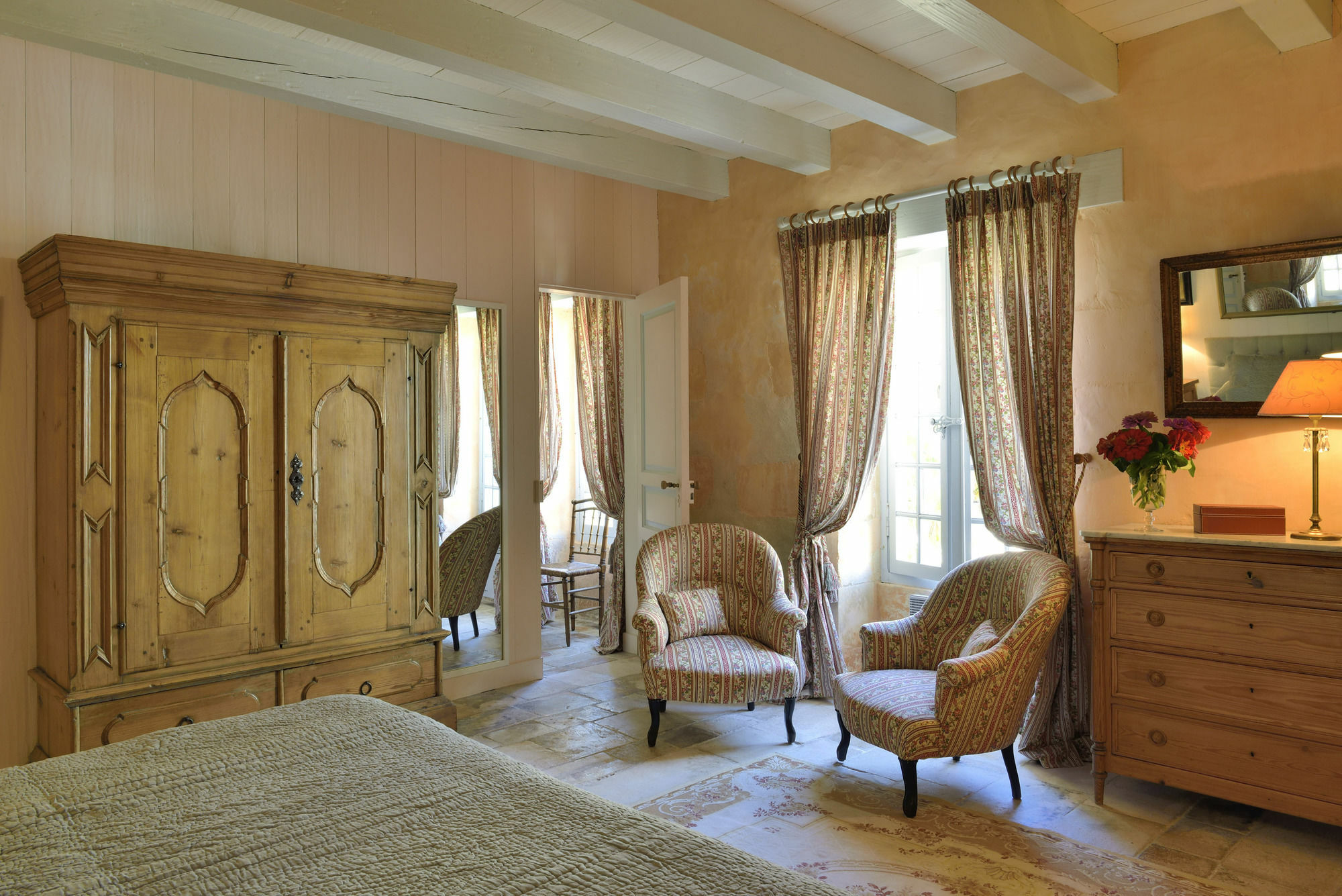 La Baronnie - Hôtel&spa - Les Collectionneurs Hotel